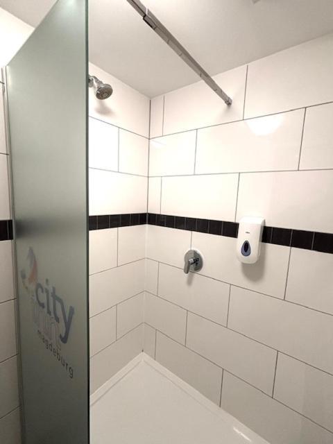 Hotel City Inn マクデブルク エクステリア 写真
